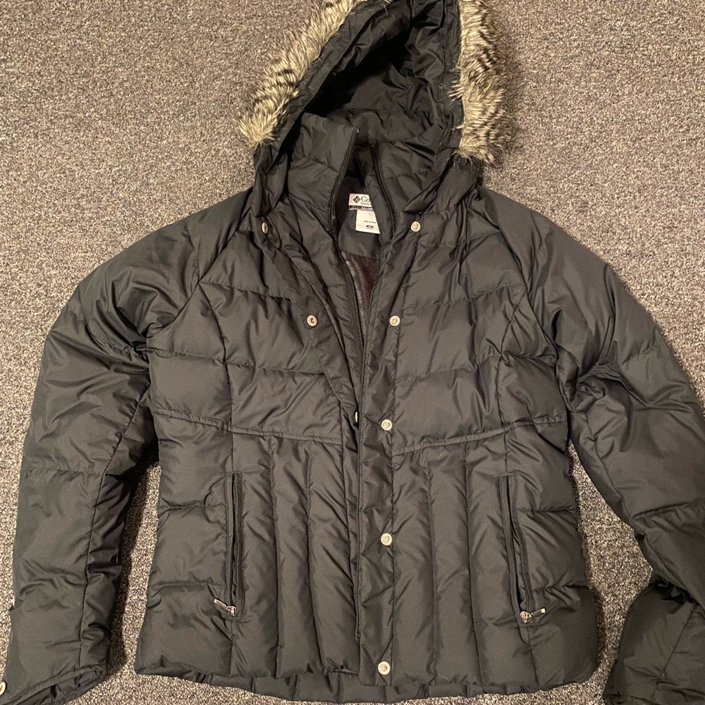 Columbia Black Puffer Jacket with Faux Fur Trim